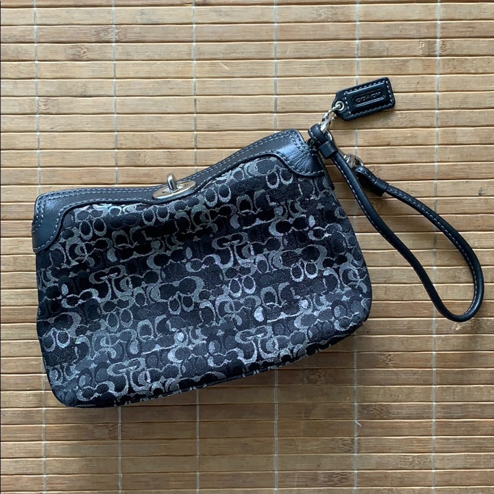 Coach | Wristlet